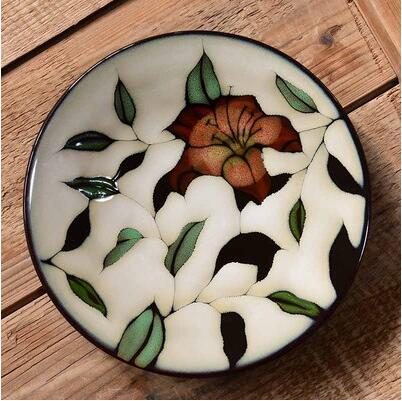 Assiettes avec motifs floraux - SHIBUYA